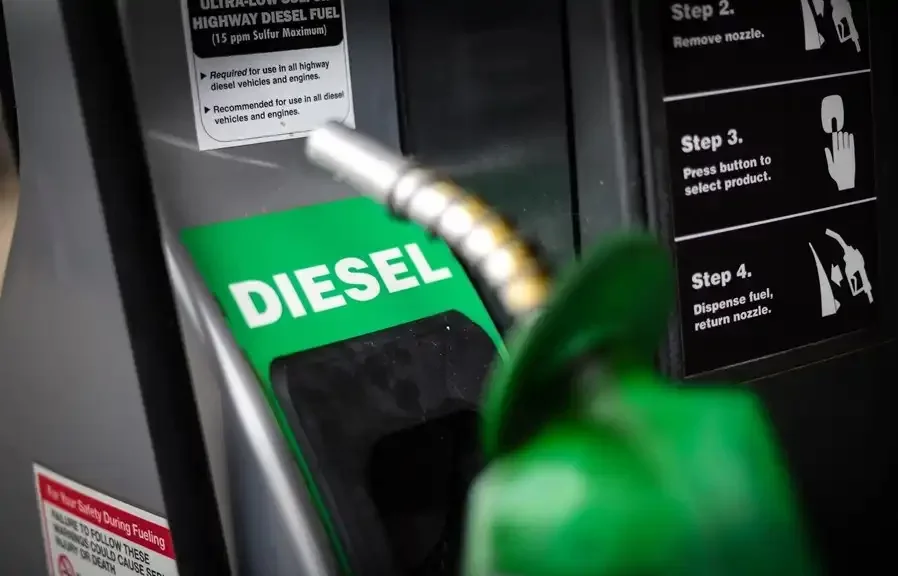 Falta de diesel reduz horários de ônibus em Santiago e acende alerta na região